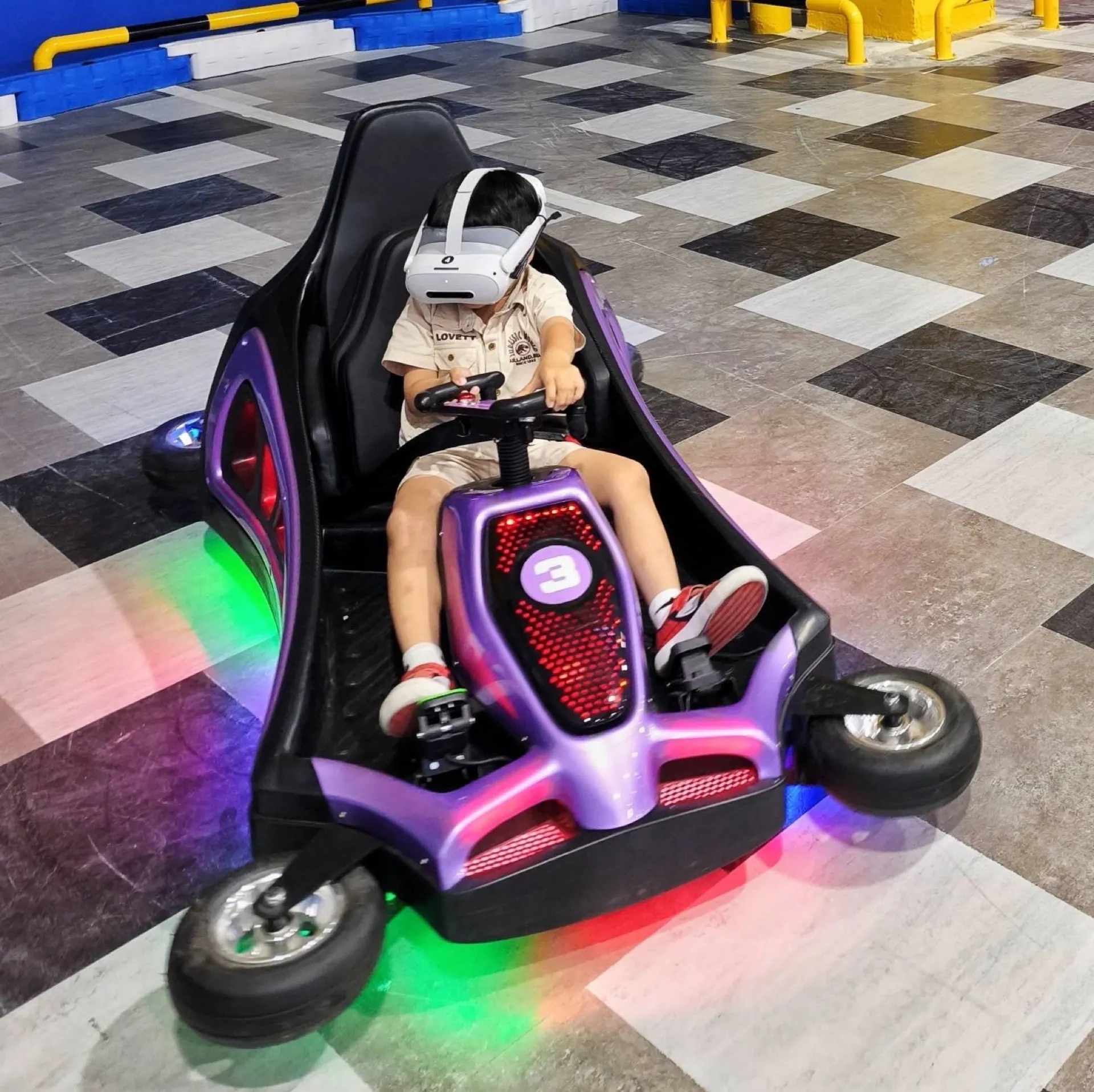 เล่นได้เลย ไม่ต้องจอง — AR Battle Kart