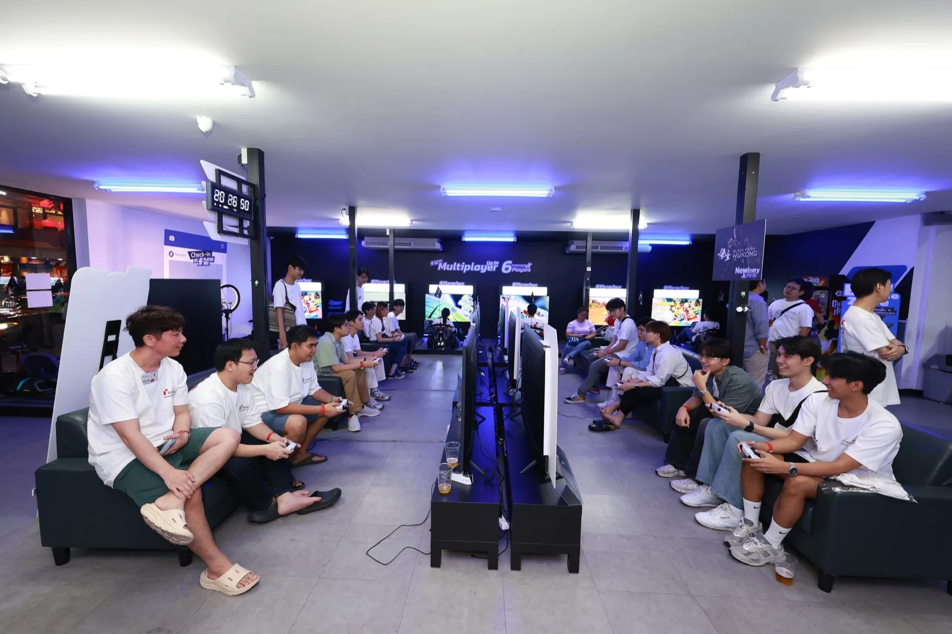 โซนเครื่องเล่น PS5 & Nintendo Switch — PLAYERBOX