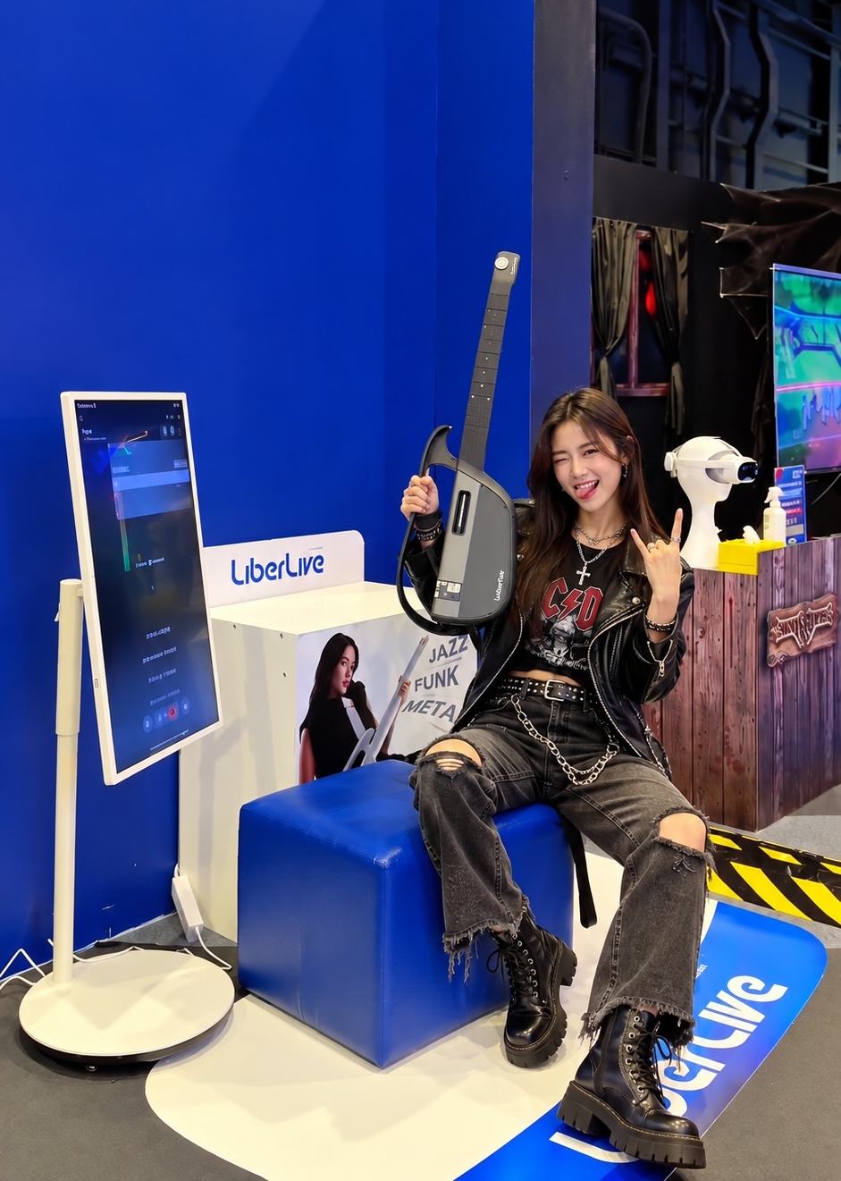 Playing the LiberLive C2 at the Playerbox station